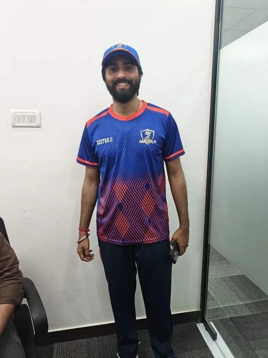 Adstra 11 CC — Gyana Garments Noida Approvd